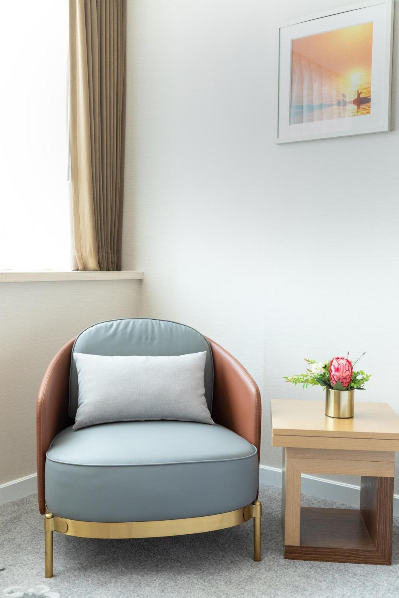 Executive Queen Room