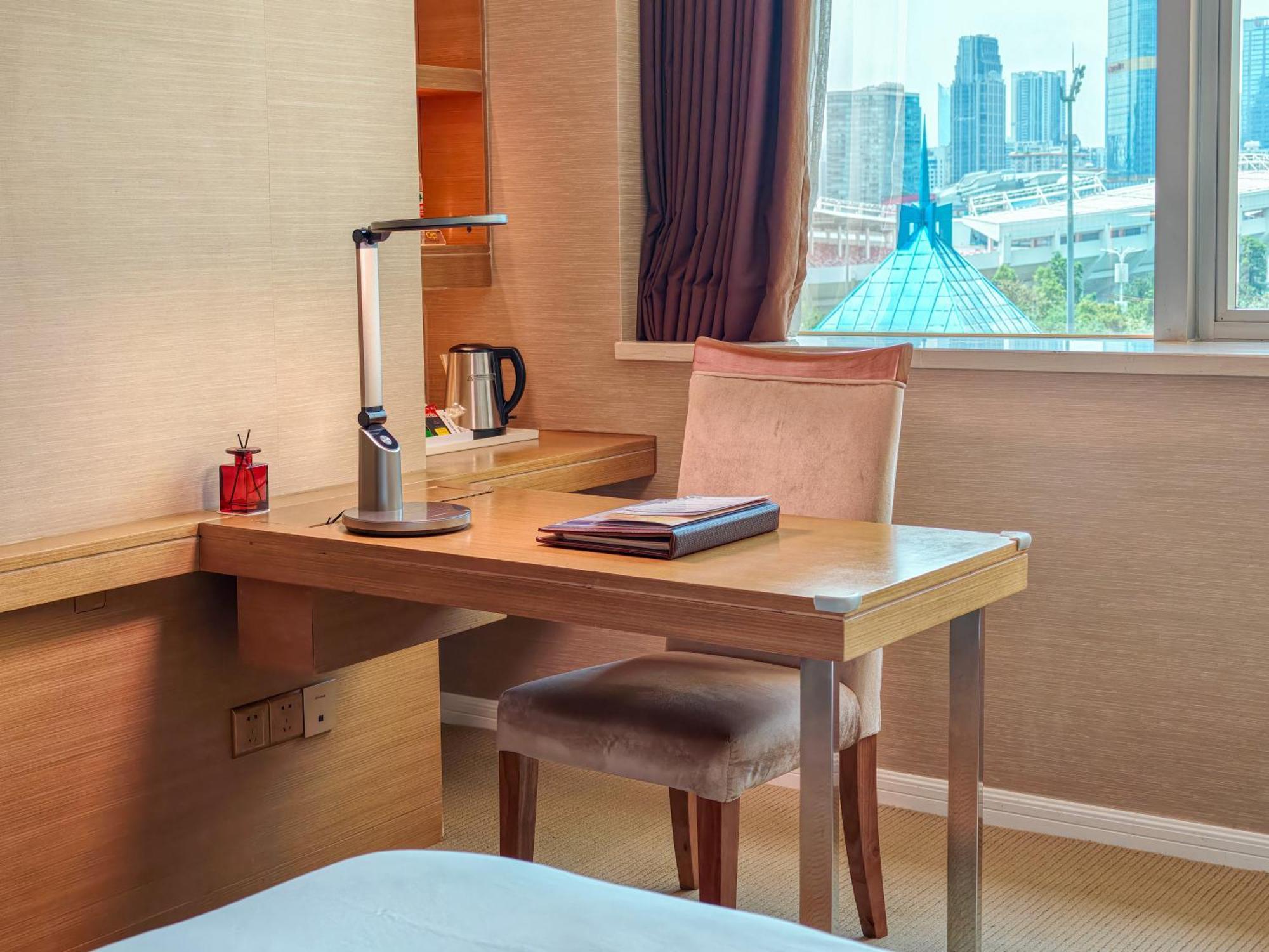 Executive Queen Room