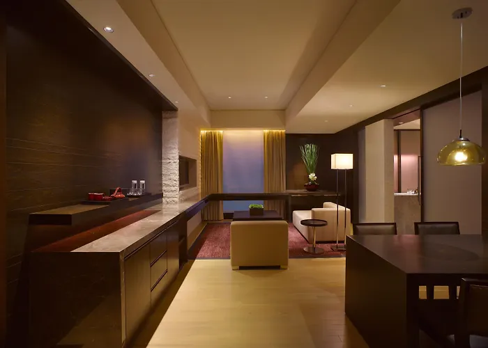 Hotel near College: Grand Hyatt Guangzhou